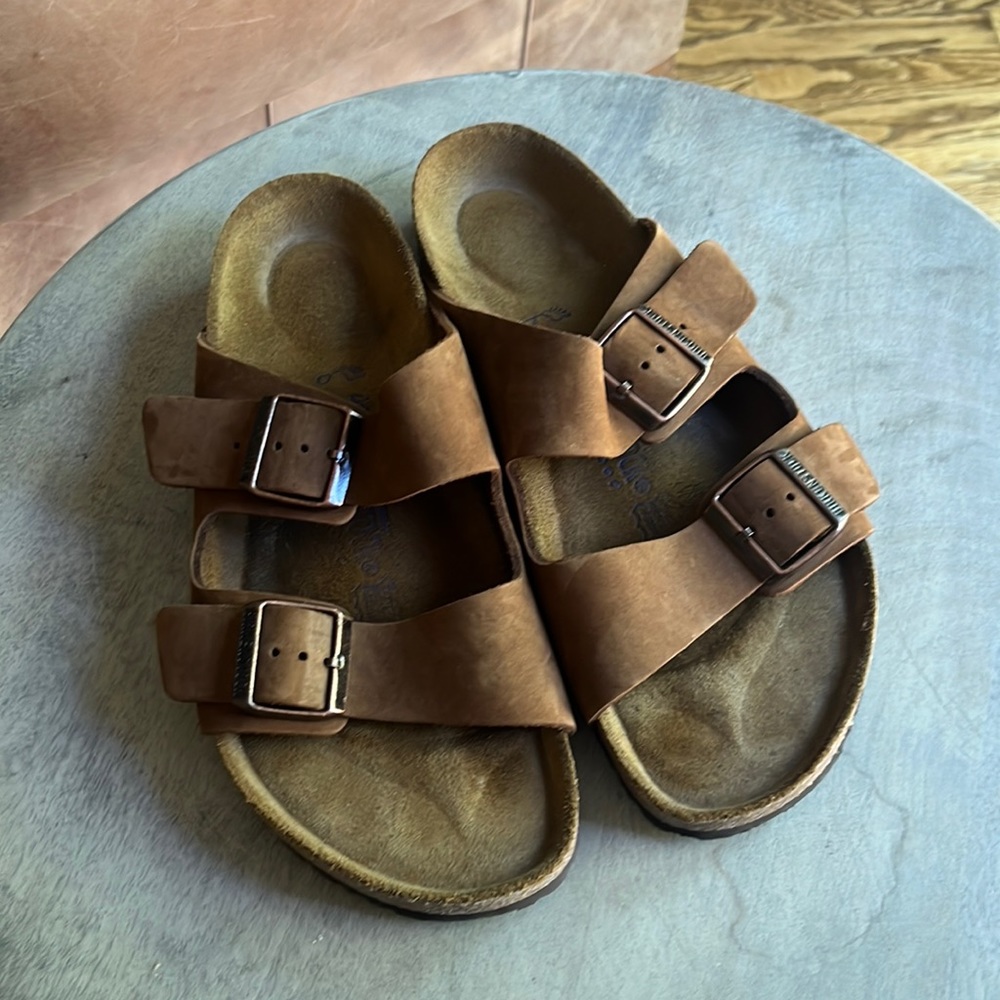 Birkenstock Arizona sandal. Soft footbed.